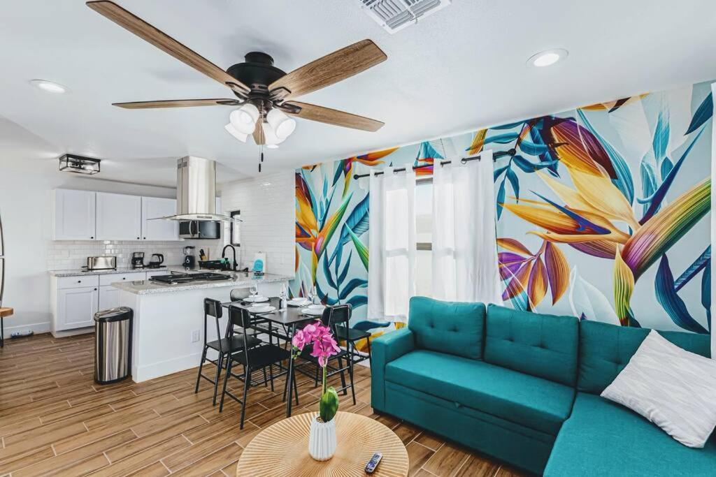 Phoenix Retreat - 2 Bedroom Home With King-Size Bed - 3 Smart Tvs - 10 Min From Airp - Unit A Ngoại thất bức ảnh